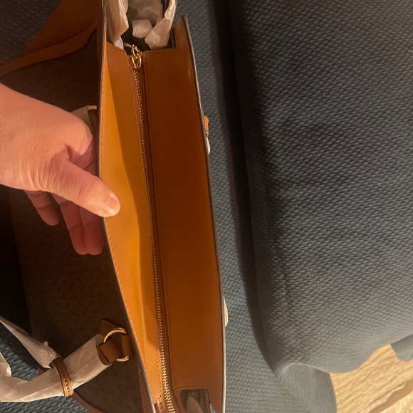 Michael Kors Tri-colored tote - Picture 8 of 8